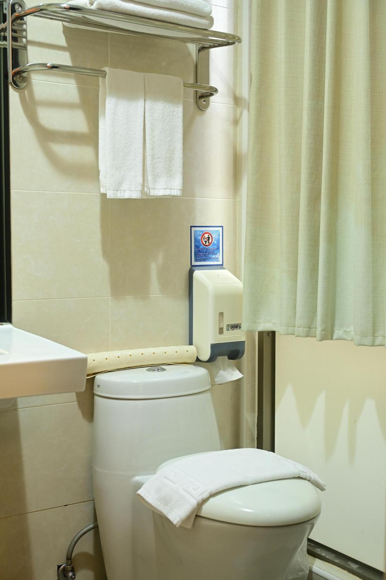 Meworld Hotel - Ximen Taipei Exterior photo